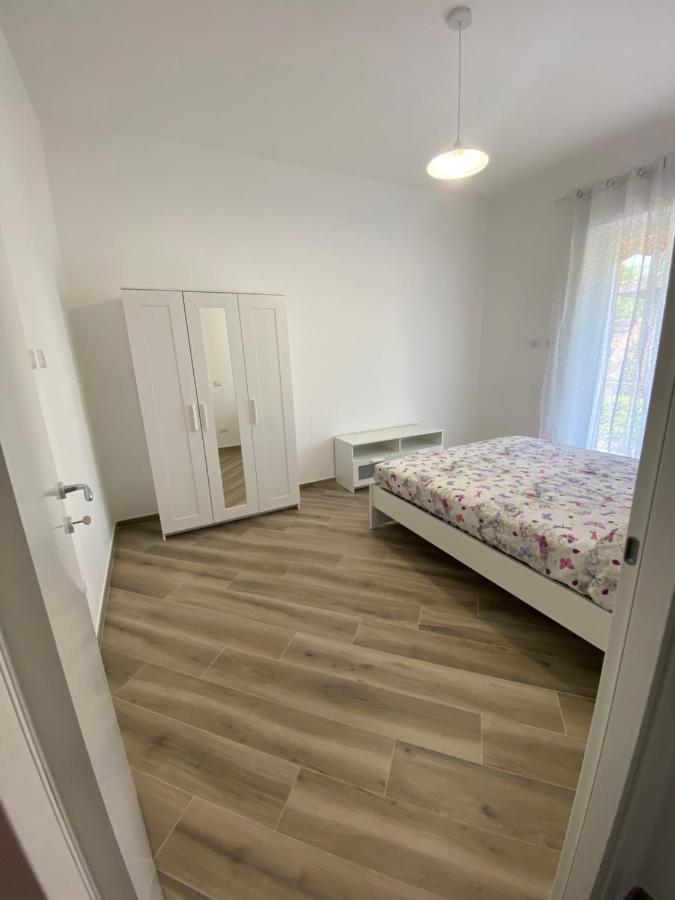 오스티아안티카 La Casa Di Elia E Italo 아파트 외부 사진