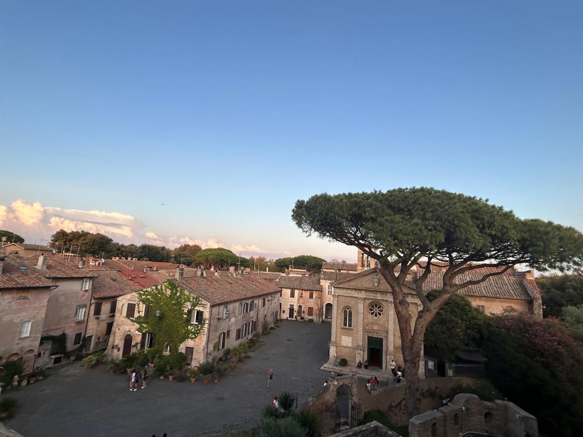 오스티아안티카 La Casa Di Elia E Italo 아파트 외부 사진